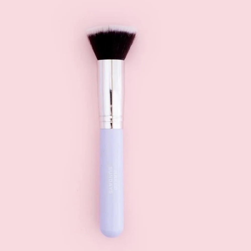 Naked Sundays makeup brush